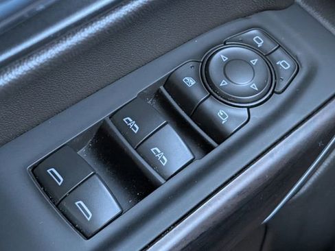 Used 2022 GMC Sierra 1500 SLT w/ SLT Premium Plus Package image 22