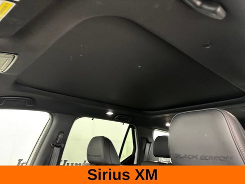Used 2025 Honda Pilot Black Edition image 14