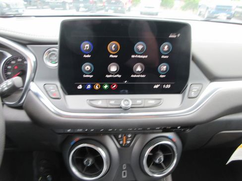Used 2024 Chevrolet Blazer LT w/ Convenience Package FWD image 29
