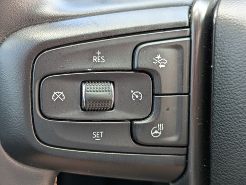 Used 2023 GMC Yukon AT4 w/ AT4 Premium Plus Package AWD/4WD image 23