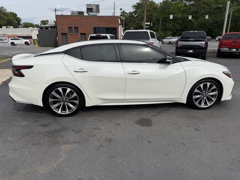 Used 2019 Nissan Maxima Platinum w/ Sport Mat Group FWD image 6
