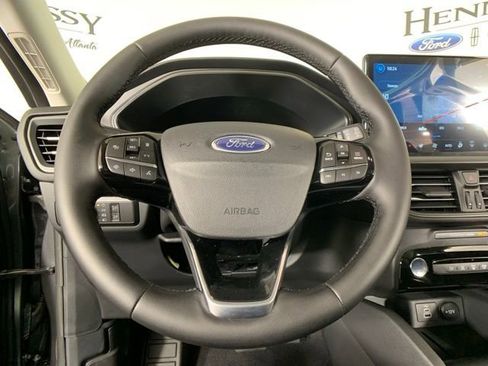 New 2025 Ford Escape SE image 29