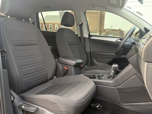 Used 2022 Volkswagen Tiguan S image 15