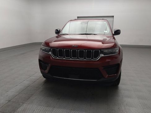 Used 2024 Jeep Grand Cherokee Laredo RWD image 15