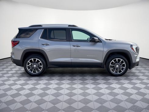 Used 2026 GMC Terrain Elevation w/ Elevation Premium Package AWD/4WD image 8
