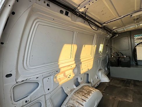 Used 2011 Ford E-250 and Econoline 250 w/ PWR Group RWD image 10