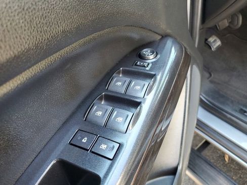 Used 2020 GMC Canyon SLE w/ Driver Alert Package image 18