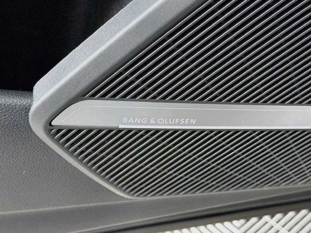 Used 2024 Audi SQ5 Premium Plus AWD/4WD image 18