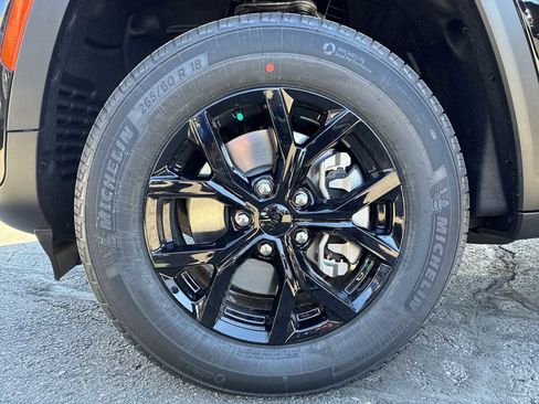 New 2026 Jeep Grand Cherokee L 4WD image 19