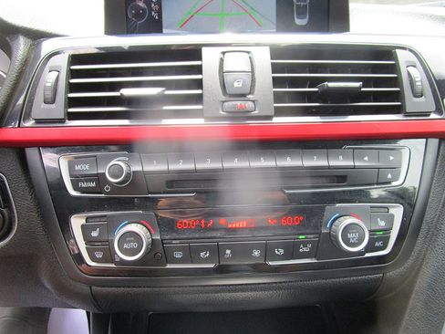 Used 2015 BMW 428i xDrive Convertible image 15