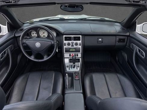 Used 2001 Mercedes-Benz SLK 230 image 3