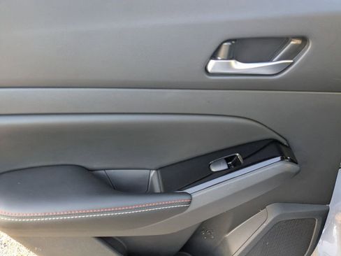 Used 2025 Nissan Altima 2.5 SR w/ SR Premium Package image 24