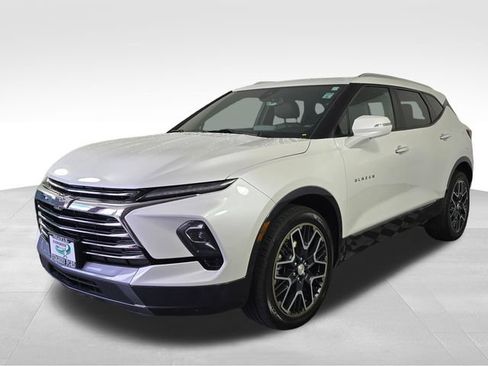 Used 2023 Chevrolet Blazer Premier AWD/4WD image 3
