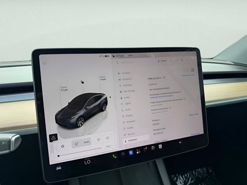 Used 2023 Tesla Model Y Long Range AWD/4WD image 20