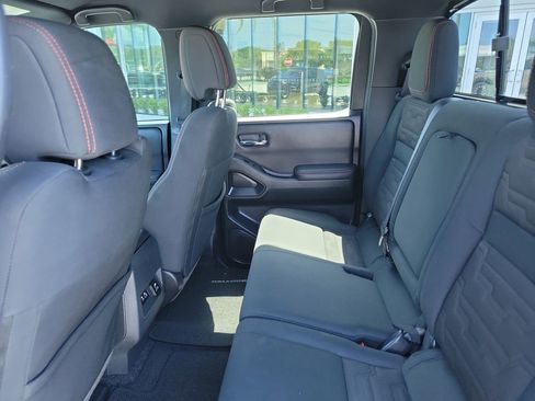 Used 2022 Nissan Frontier Pro-X RWD image 15