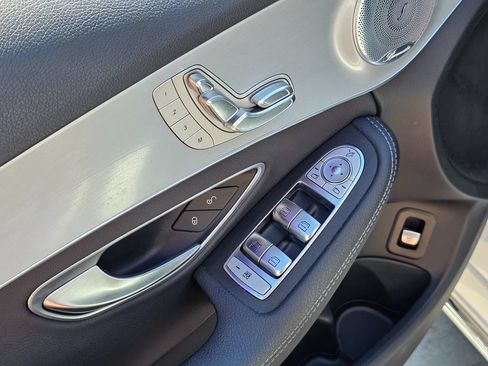 Used 2020 Mercedes-Benz C 300 Sedan image 28