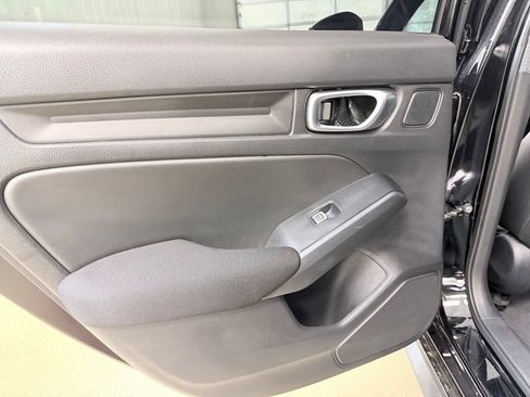 Used 2023 Honda Civic Sport image 16