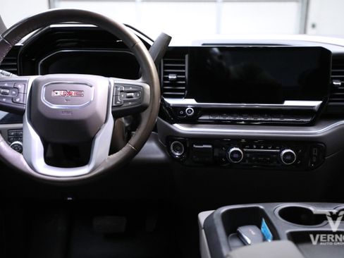 Used 2022 GMC Sierra 1500 SLT w/ X31 Off-Road Package image 20