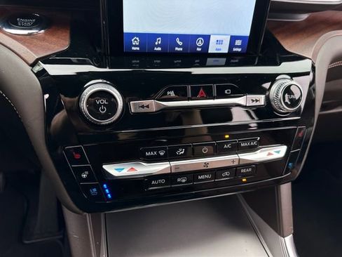 Used 2023 Ford Explorer King Ranch w/ Technology Package AWD/4WD image 27