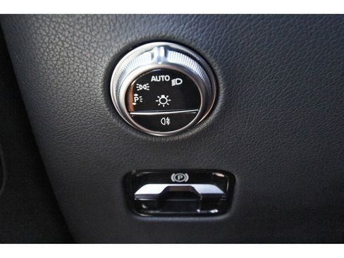 Used 2023 Mercedes-Benz GLC 300 image 19