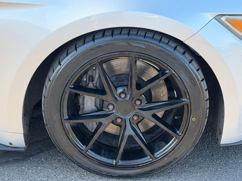 Used 2017 Ford Mustang GT RWD image 10