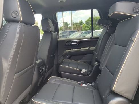 Used 2025 Chevrolet Tahoe Premier w/ LPO, Illumination Package RWD image 14