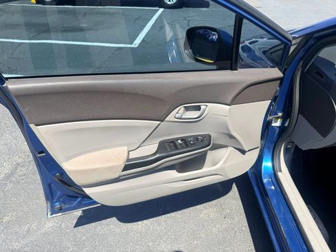 Used 2012 Honda Civic LX image 9