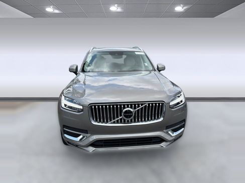 Used 2022 Volvo XC90 T6 Inscription w/ Lounge Package AWD/4WD image 6