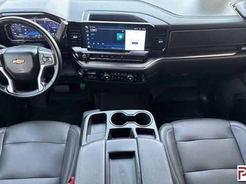 Certified 2024 Chevrolet Silverado 2500 LTZ AWD/4WD image 15