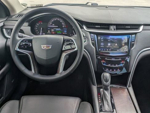 Used 2018 Cadillac XTS FWD image 30