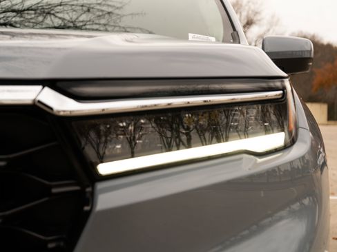 Certified 2025 Honda Pilot Elite image 11