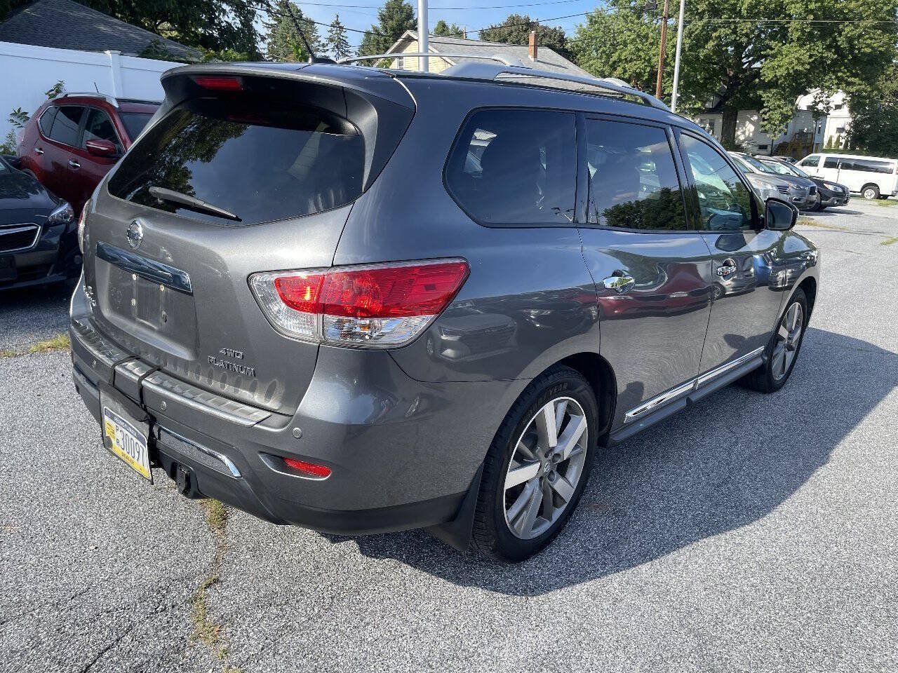 Used 2015 Nissan Pathfinder 4WD image 5