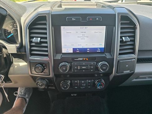 Used 2020 Ford F150 XLT w/ Equipment Group 302A Luxury AWD/4WD image 22