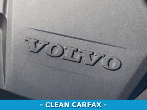 Used 2019 Volvo XC60 T8 Momentum w/ Advanced Package image 24