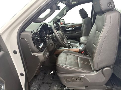 Used 2023 Chevrolet Silverado 1500 High Country w/ High Country Premium Package image 11