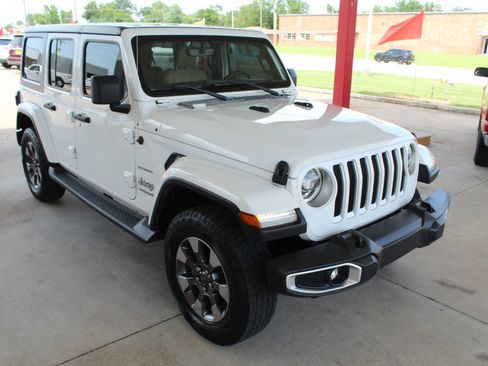Used 2018 Jeep Wrangler Unlimited Sahara AWD/4WD image 48