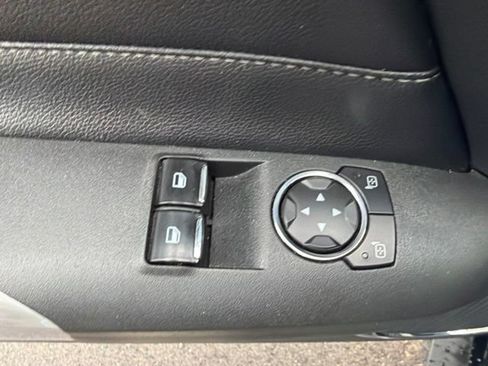Used 2017 Ford Mustang Premium RWD image 15