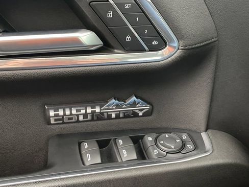 Used 2023 Chevrolet Silverado 1500 High Country w/ High Country Premium Package image 17
