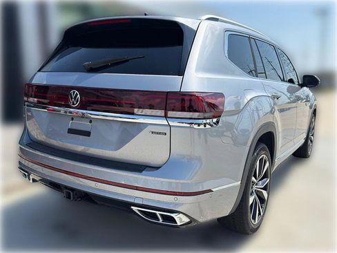 Used 2025 Volkswagen Atlas SEL Premium R-Line AWD/4WD image 9