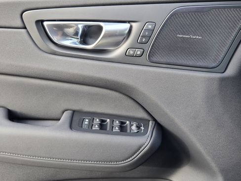 New 2026 Volvo XC60 B5 Ultra w/ Protection Package Premier image 26