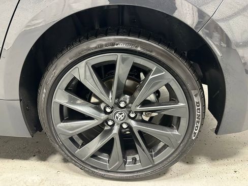 Used 2025 Toyota Corolla SE image 64