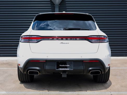 Certified 2025 Porsche Macan image 6
