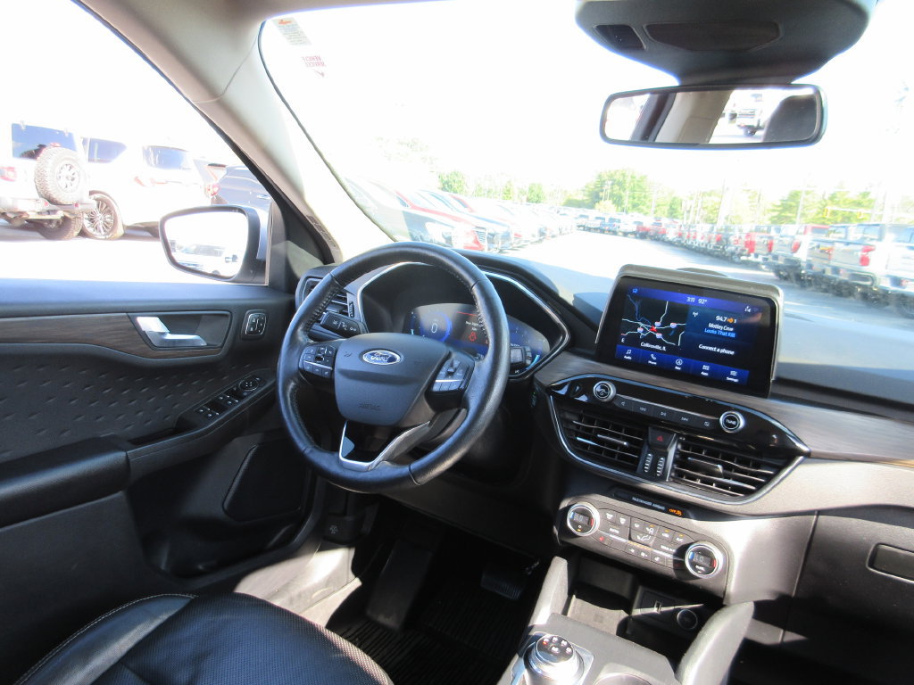 Used 2020 Ford Escape Titanium AWD/4WD image 24
