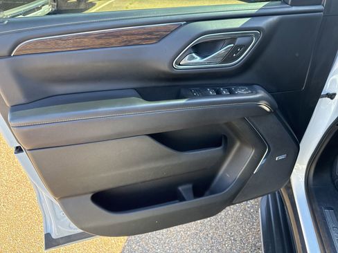 Used 2023 Chevrolet Tahoe Premier image 13