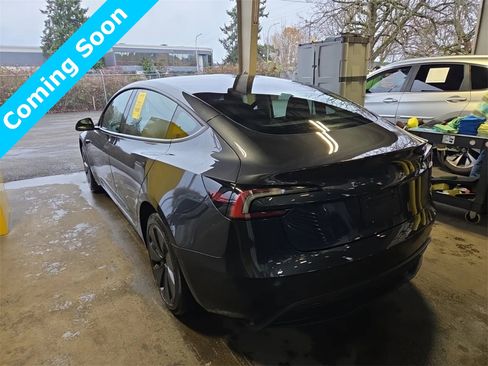 Used 2025 Tesla Model 3 Long Range image 4
