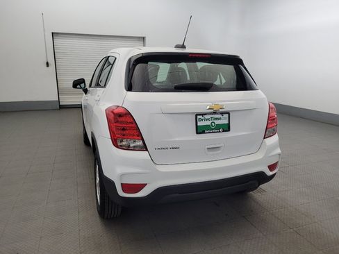 Used 2017 Chevrolet Trax LS AWD/4WD image 6