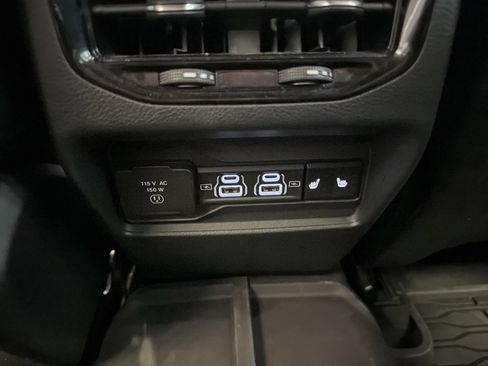 Used 2025 Jeep Grand Cherokee Limited 4xe AWD/4WD image 14