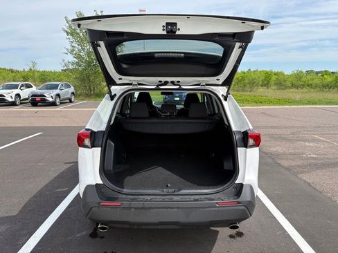 Certified 2025 Toyota RAV4 XLE AWD/4WD image 4