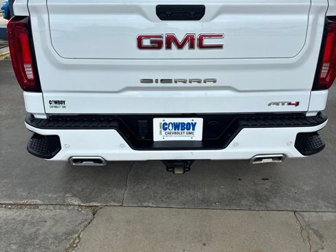 Certified 2024 GMC Sierra 1500 AT4 w/ Technology Package AWD/4WD image 5