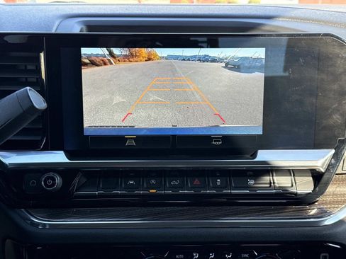 Used 2024 Chevrolet Silverado 1500 LT image 4